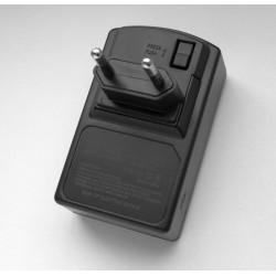 Ładowarka uniwersalna ACMPBE 230V